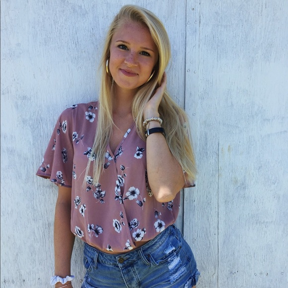 Meet your Posher, Ashley - Picture 1 of 1